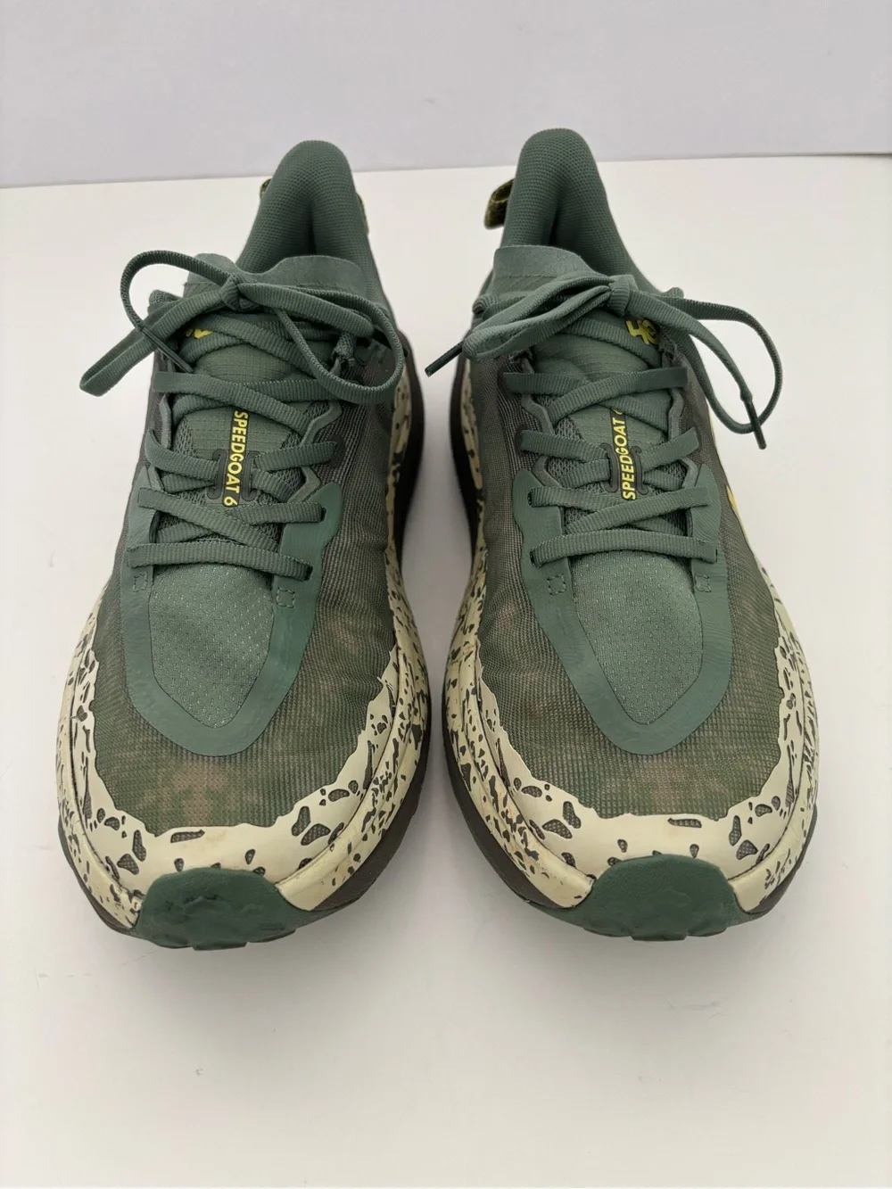 Hoka Speedgoat 6 Wide Trail Running Sneakers  Size 10